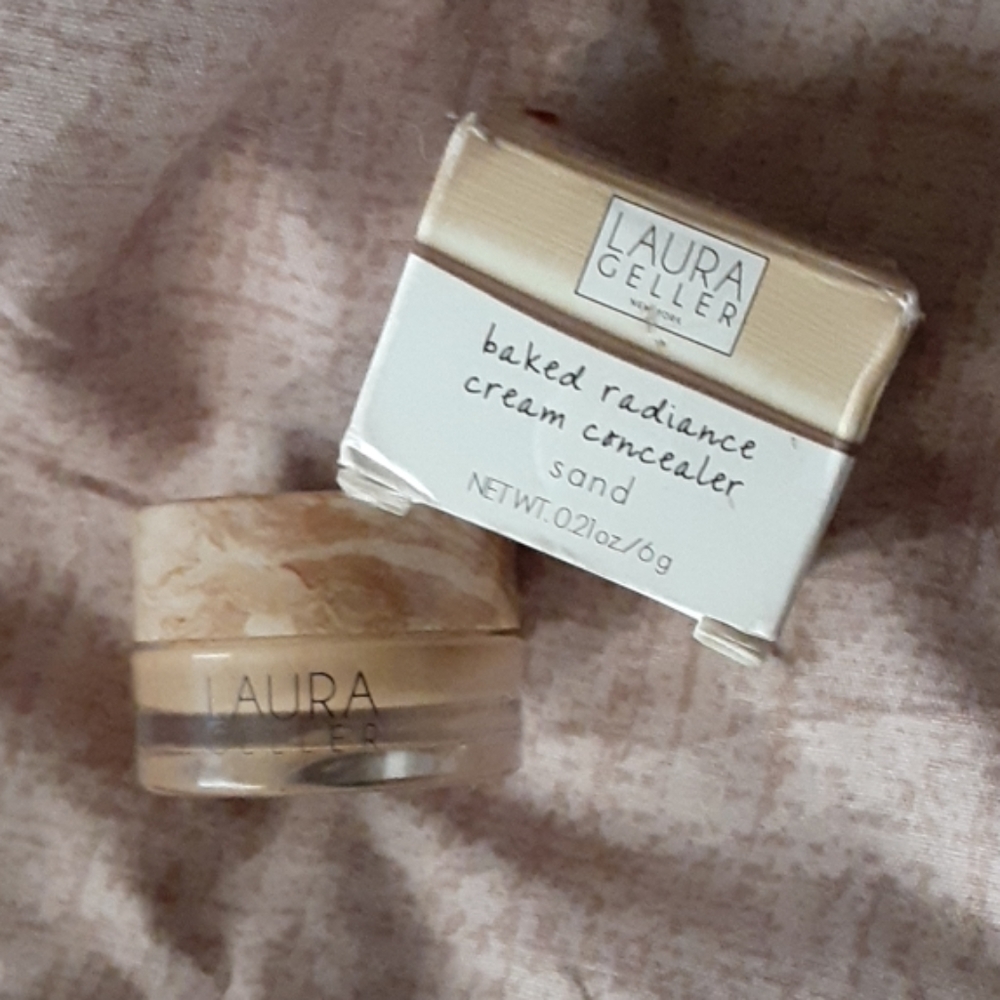 LAURA GELLER BAKED CREAM CONCEALER